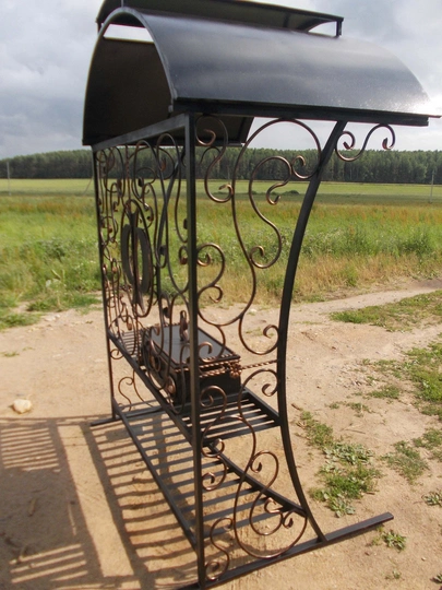 Кованый мангал с крышей КР-11, сталь 5 мм - 1