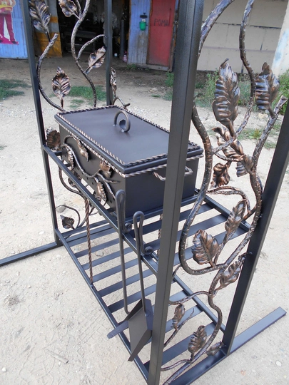 Кованый мангал с крышей КУ-4, сталь 5 мм - 4