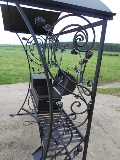 Кованый мангал-барбекю с крышей КР-14, сталь 5 мм - 2