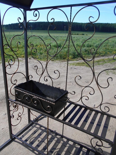 Кованый мангал с крышей КУ-3-3, сталь 5 мм - 2