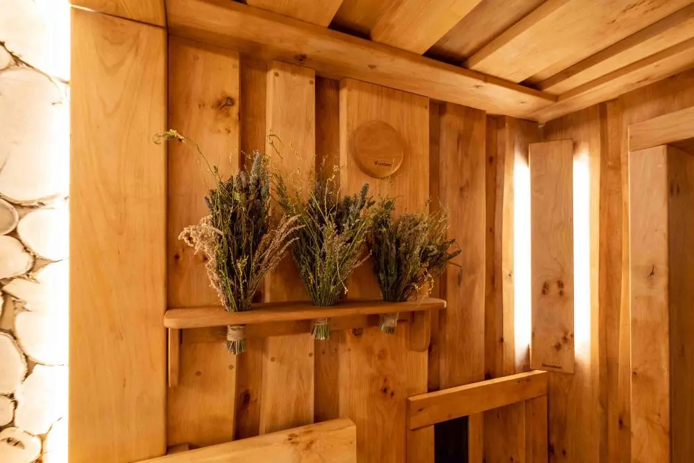 Светильник Woodson угловой со светодиодной лентой, ольха (24V) для бани - 1min