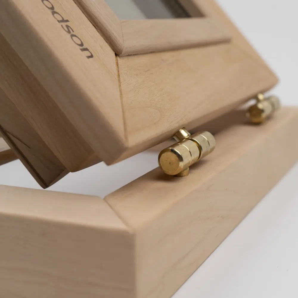 Окно Woodson 30*30, стекло бронза, ольха - 2min