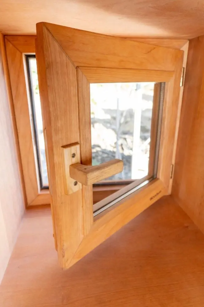 Окно Woodson 40*30, стекло бронза, ольха - 8min