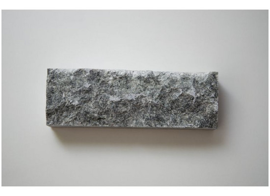 Плитка декоративная из талькохлорита под рваный камень 150х50х20мм - 2min
