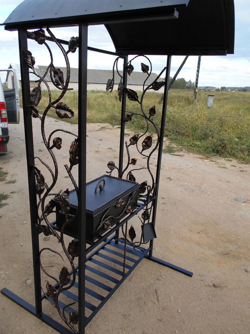 Кованый мангал с крышей КУ-4, сталь 5 мм - 6min