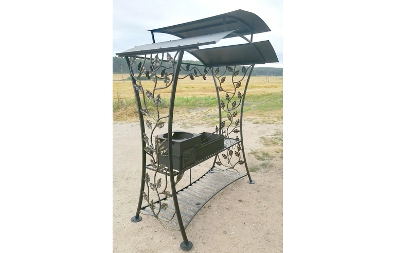 Кованый мангал с крышей КУ-4-3, сталь 5 мм