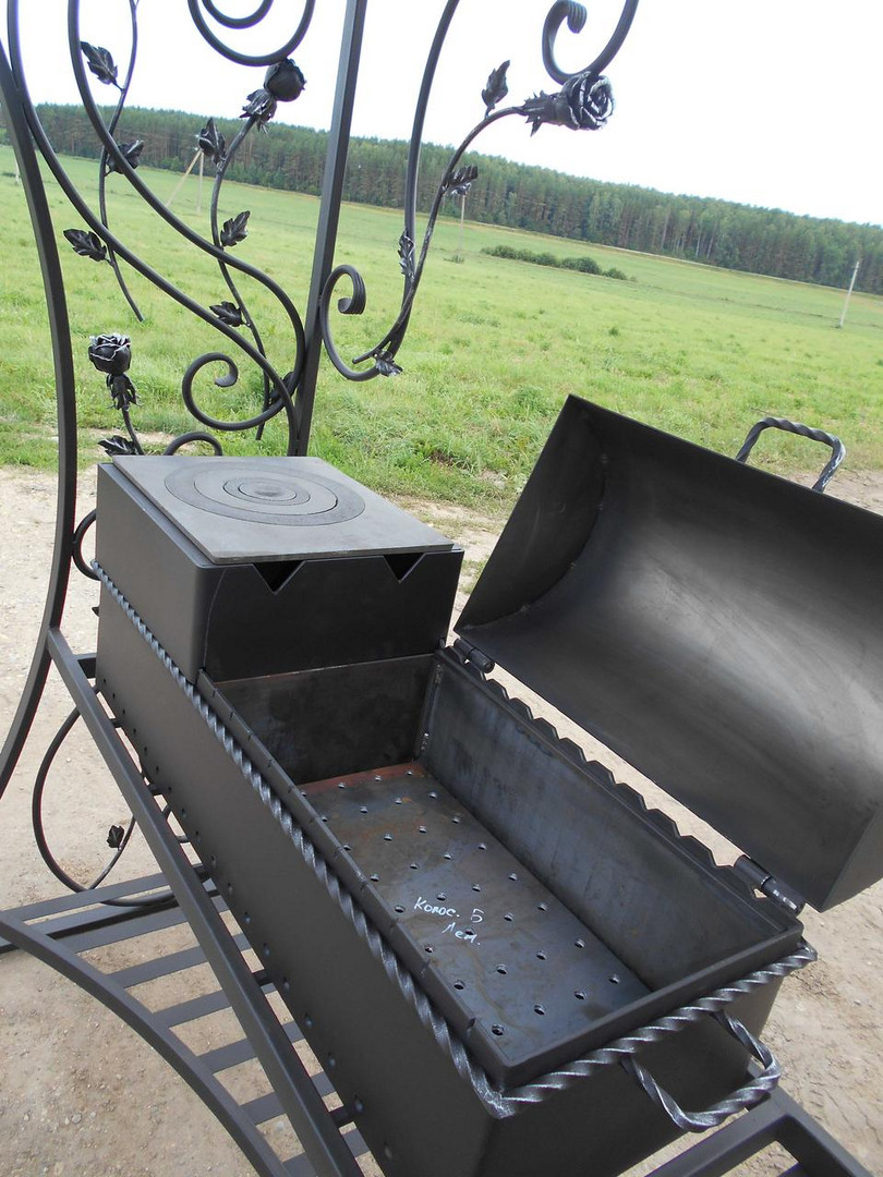 Кованый мангал-барбекю с крышей КР-14, сталь 5 мм - 6min