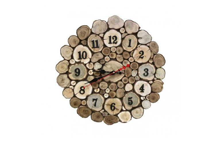 Часы из можжевельника